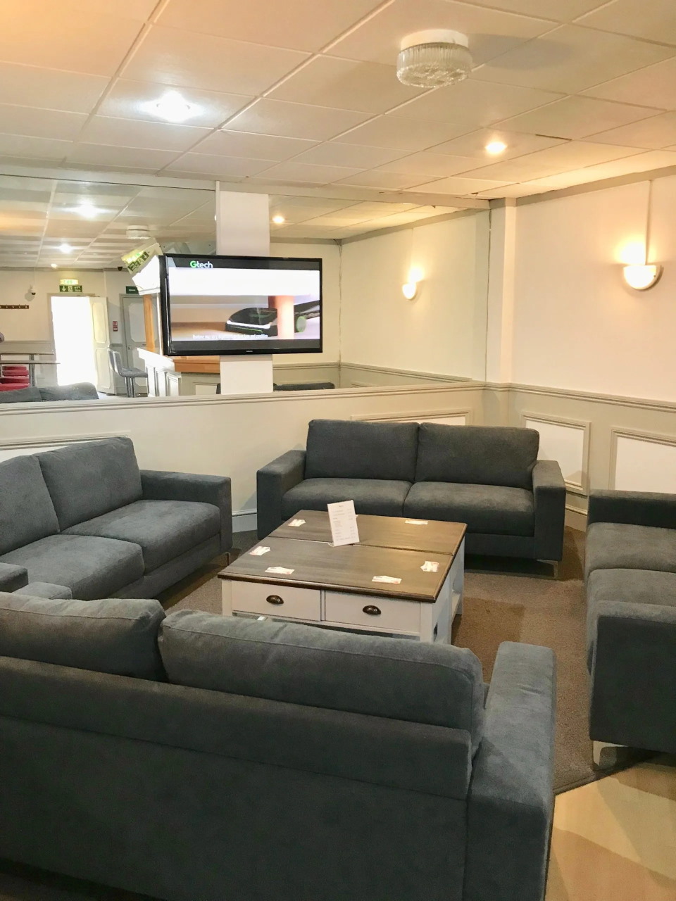 Breakout/Lounge Area